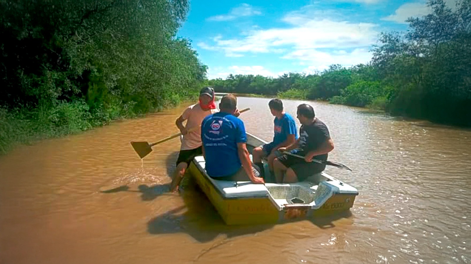 El Gobierno provincial mantiene activo el operativo de asistencia en zonas afectadas por el Río Dulce