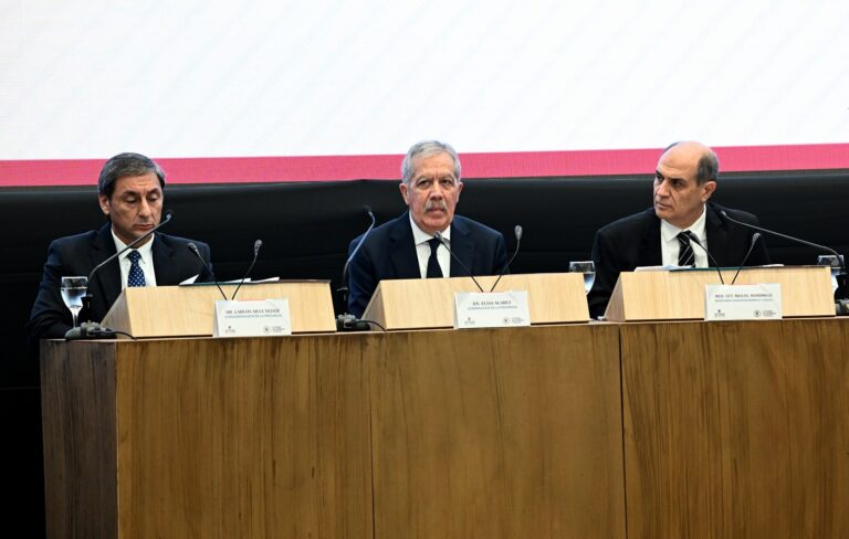 El Gobernador Elías Suárez puso en funcionamiento el Consejo Económico y Social de Santiago del Estero