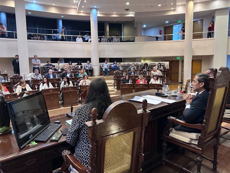 Fuerte respaldo legislativo al modelo educativo: Diputados destacan la visión estratégica del ejecutivo para el desarrollo provincial