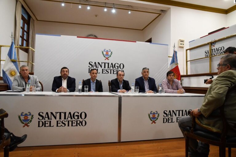 El ministerio de Desarrollo Social coordina acciones para colaborar con familias severamente afectadas por la emergencia Climática