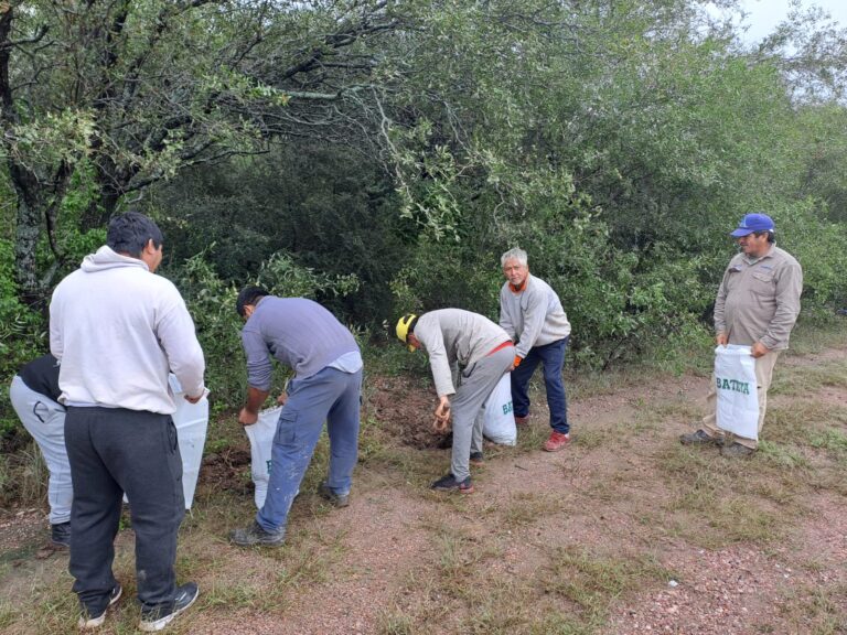 El Gobierno provincial intensifica la asistencia a familias afectadas por las lluvias en Villa Mailín