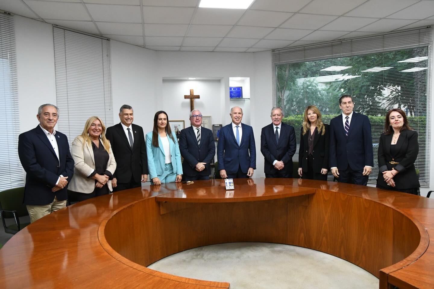 Suárez participó de la presentación del libro del Dr. Ricardo Lorenzetti