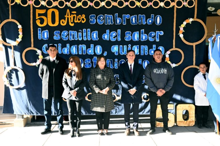 El Jefe de Gabinete participó del 50° aniversario de la Escuela N° 387 de Pozo Cavado