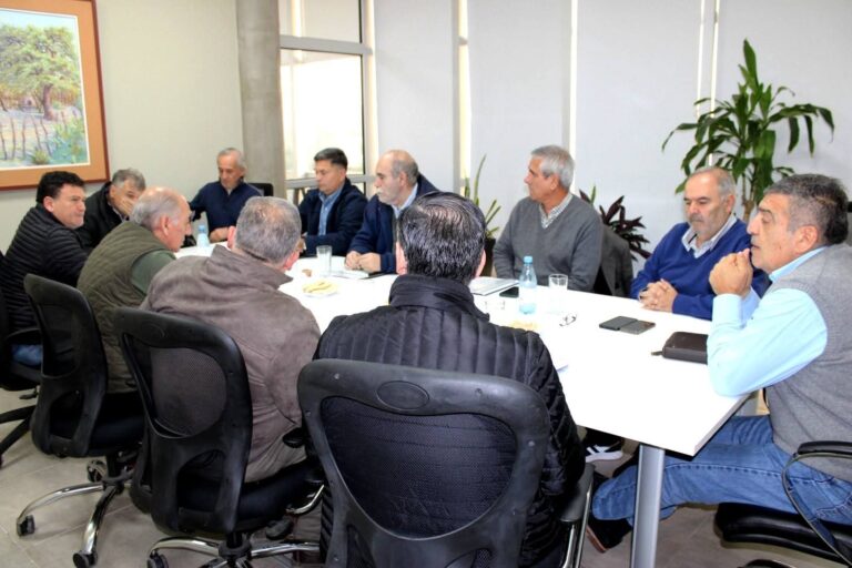 El Gobierno provincial refuerza acciones preventivas ante posibles crecidas del Río Dulce