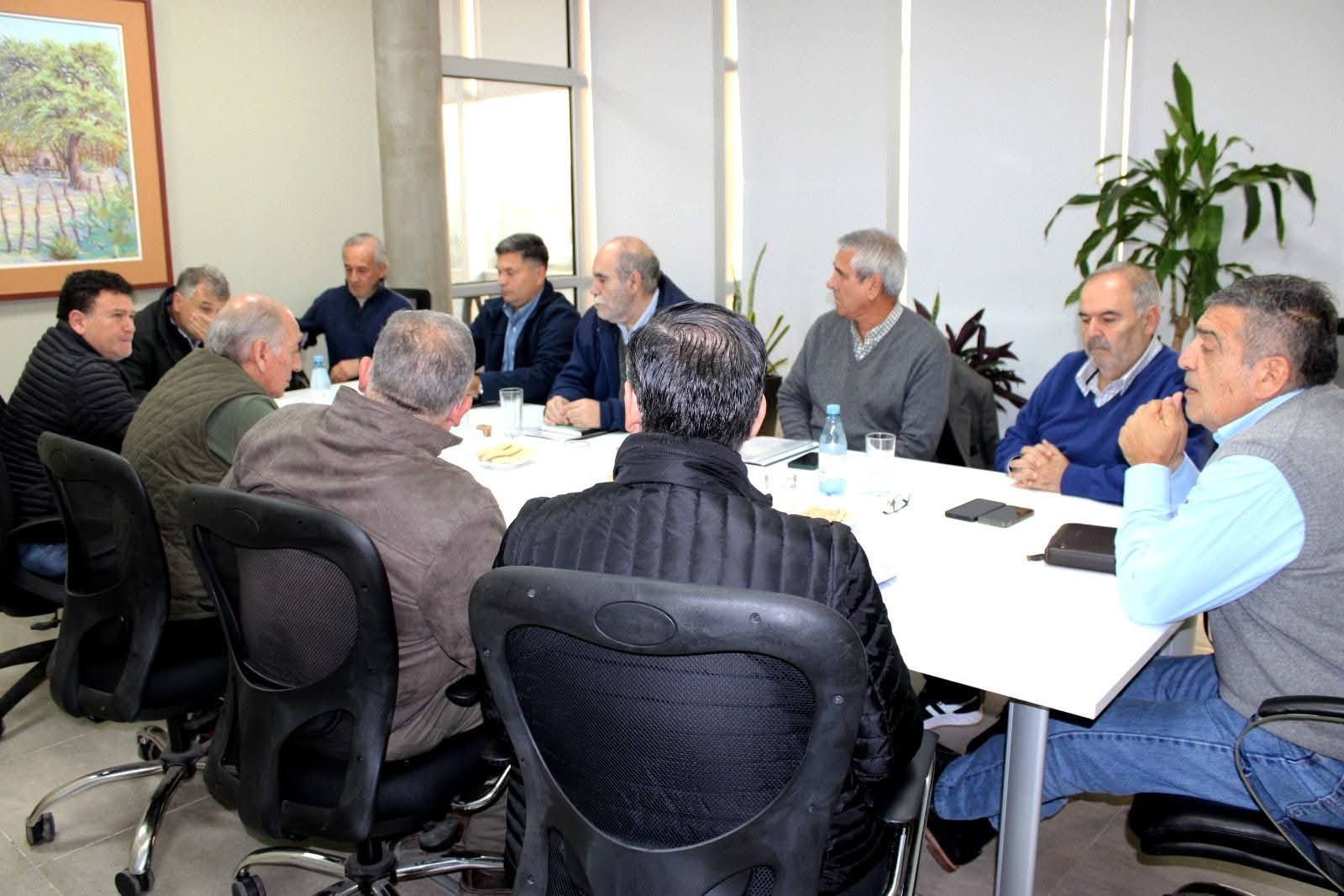 El Gobierno provincial refuerza acciones preventivas ante posibles crecidas del Río Dulce