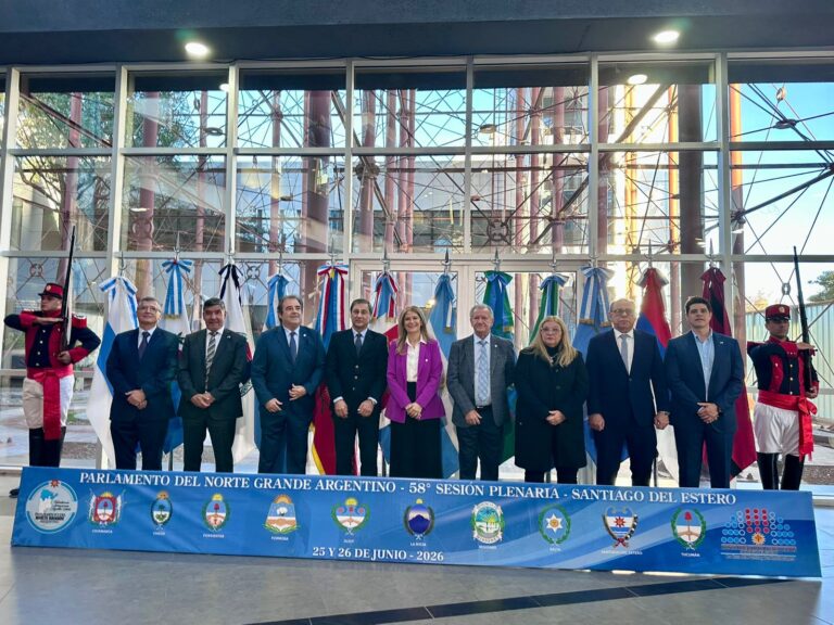 Con una fuerte agenda federal, se reunió la Mesa Ejecutiva del Norte Grande en la Legislatura santiaguela