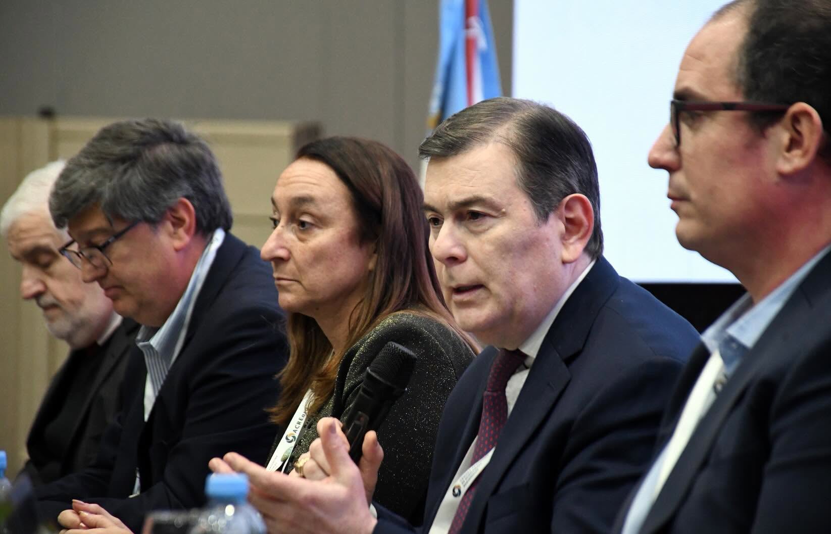 Gerardo Zamora participó del Primer Foro de Economías Regionales realizado en Santiago del Estero