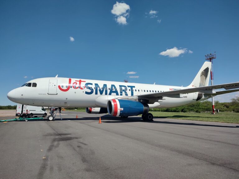 <strong>JetSMART amplía la conectividad nacional con vuelos directos a Santiago del Estero</strong>