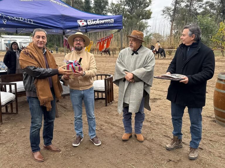 Silva Neder visitó el 10° Concurso Provincial del Caballo Peruano de Paso