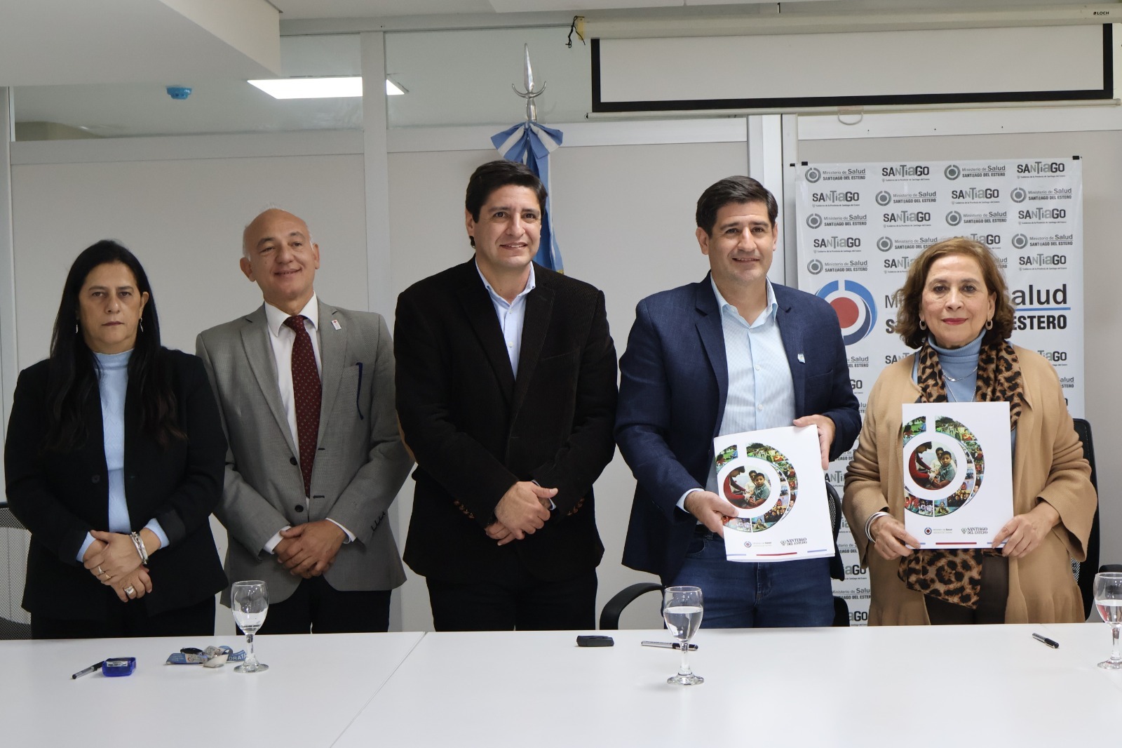 Salud firmó acuerdos para fortalecer la formación en Enfermería y ampliar la atención comunitaria en el sur provincial