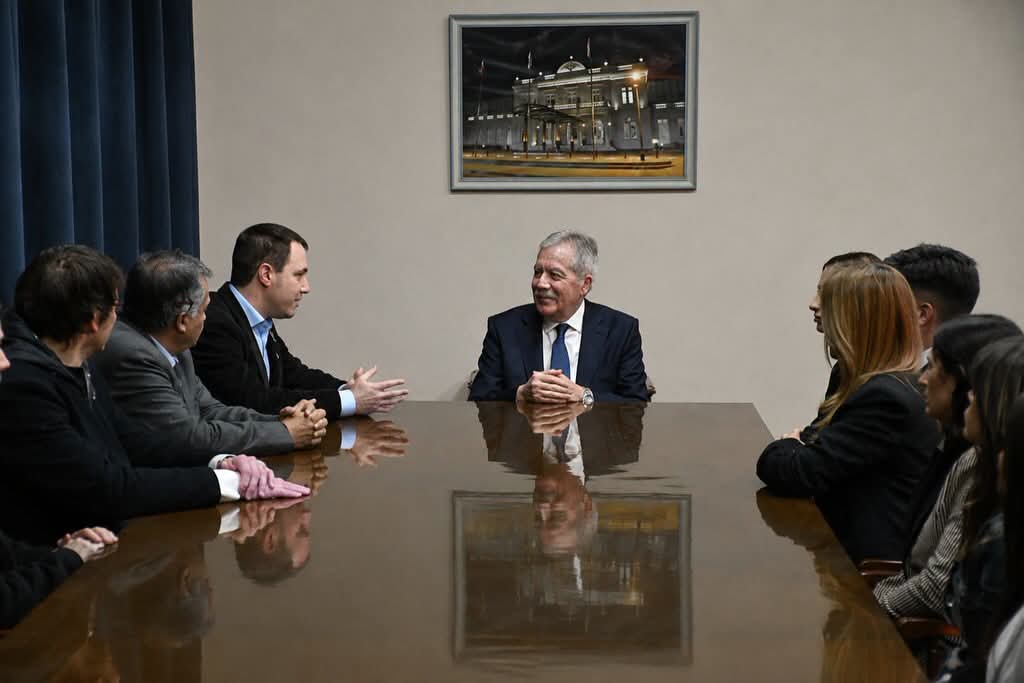 El gobernador Elías Suárez se reunió con Damián Di Pace para analizar políticas de desarrollo y generación de empleo