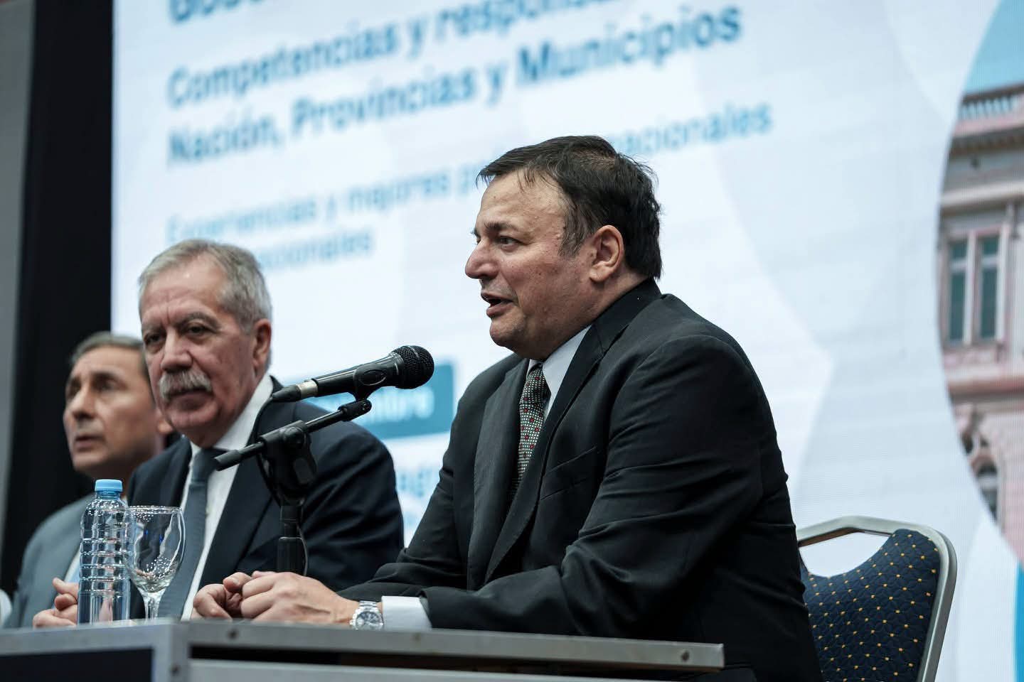Presentó su renuncia al cargo el ministro de Economía de la Provincia