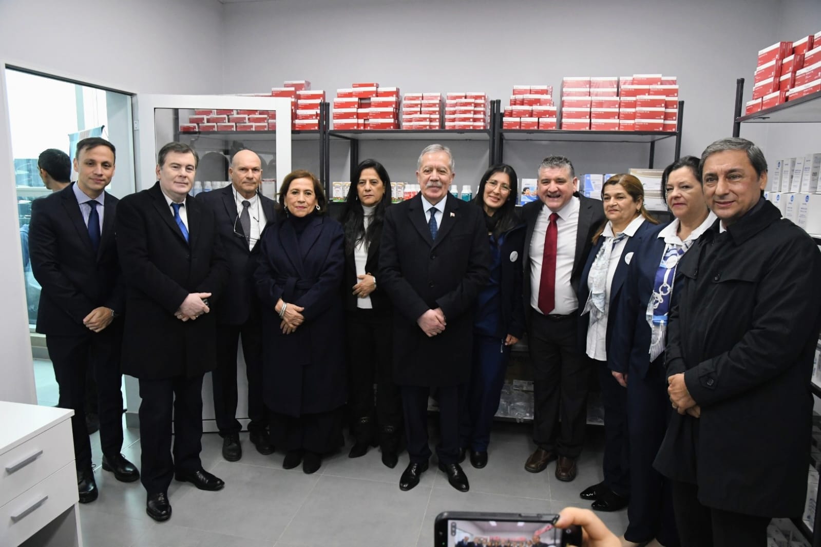 El Gobernador Elías Suárez inauguró el renovado edificio del Hospital de Beltrán y entrego viviendas sociales