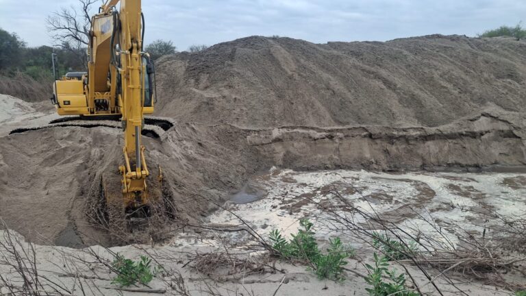 El Gobierno provincial avanza con trabajos preventivos en los ríos Dulce y Salado y en los Bajos Submeridionales