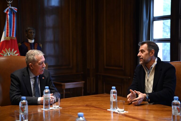 El Gobernador Elías Suárez recibió en Casa de Gobierno al presidente de la Cámara de la Industria Argentina del Software