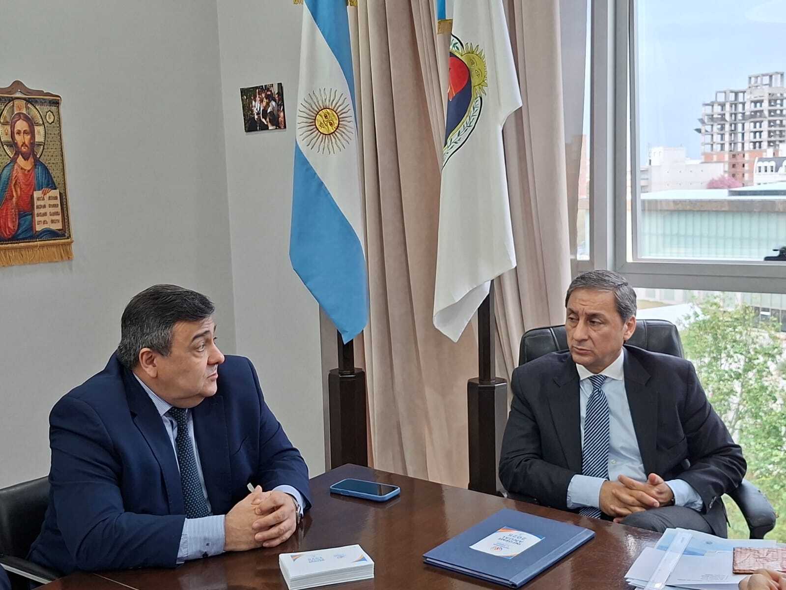 Silva Neder recibió el Informe Anual de Gestión 2025 de la Defensoría del Pueblo