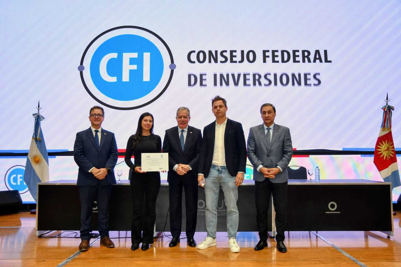 El&iacute;as Su&aacute;rez impulsa inversiones por $4.452 millones con el CFI
