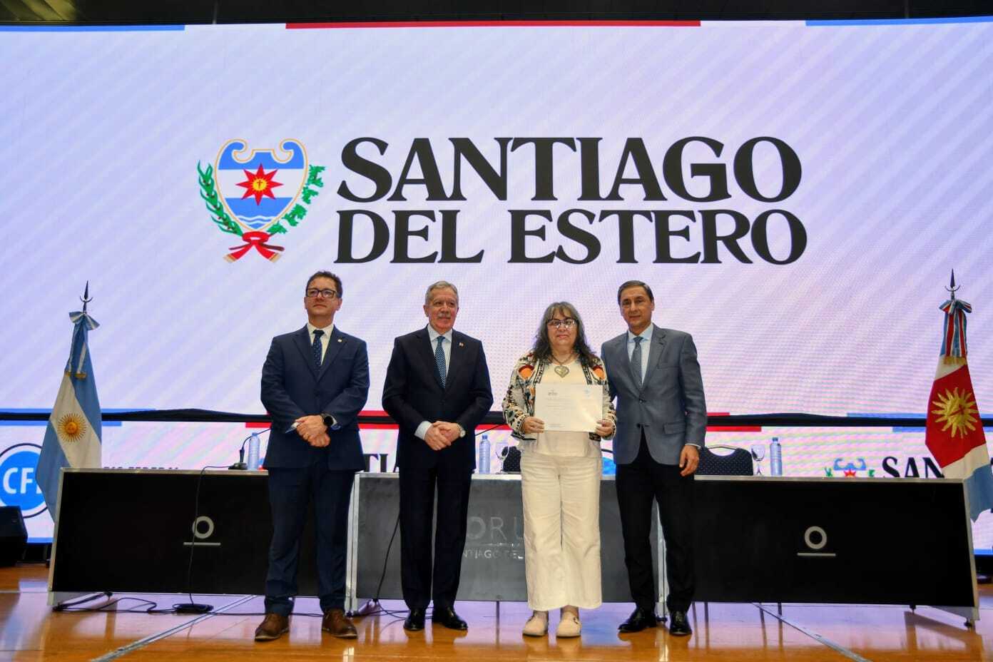 El&iacute;as Su&aacute;rez impulsa inversiones por $4.452 millones con el CFI
