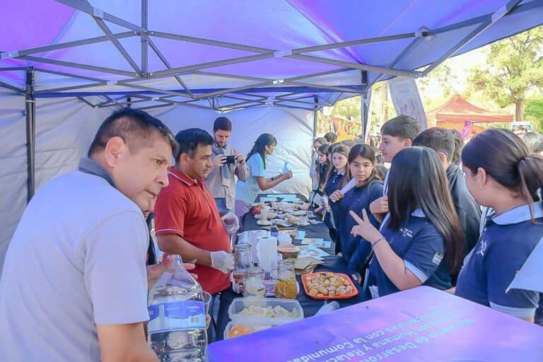 La Plaza Sarmiento fue escenario de una jornada de concientización sobre alimentación saludable